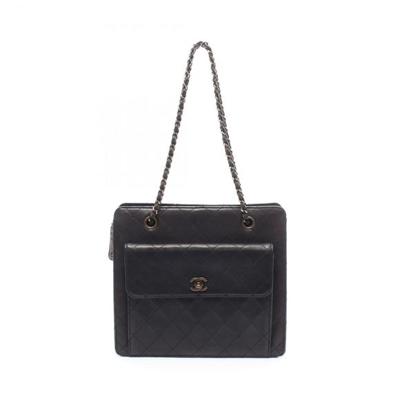 CHANEL Matelasse Shoulder Bag, Lambskin Leather, Women's, Black - Picture 1 of 9